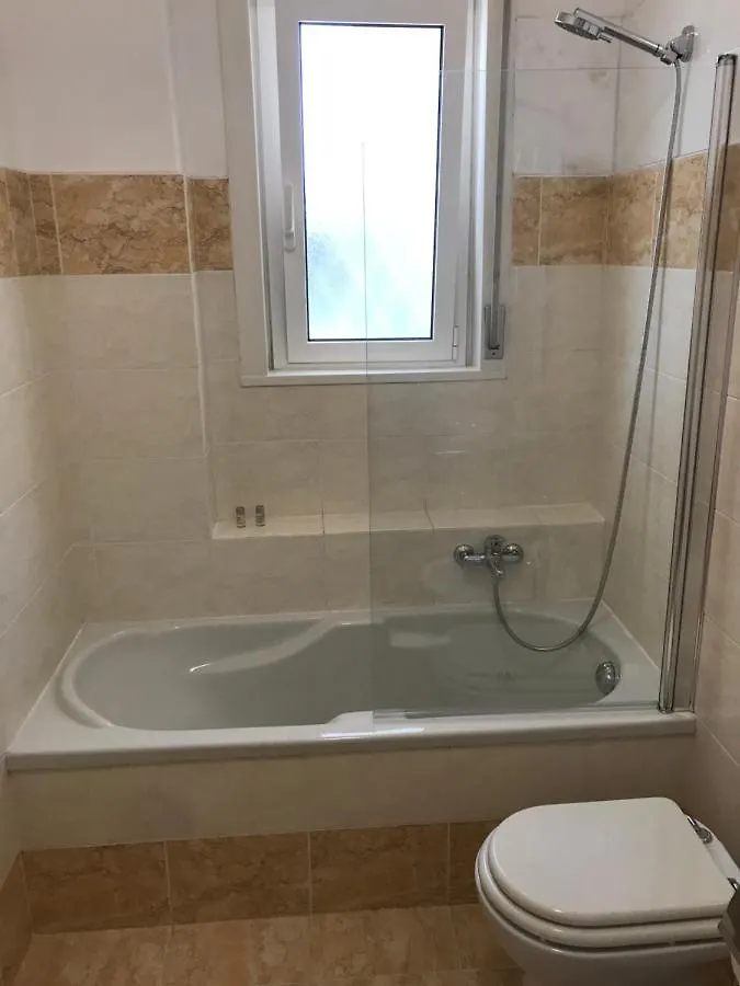 B&B Parco 2 Giugno バーリ イタリア