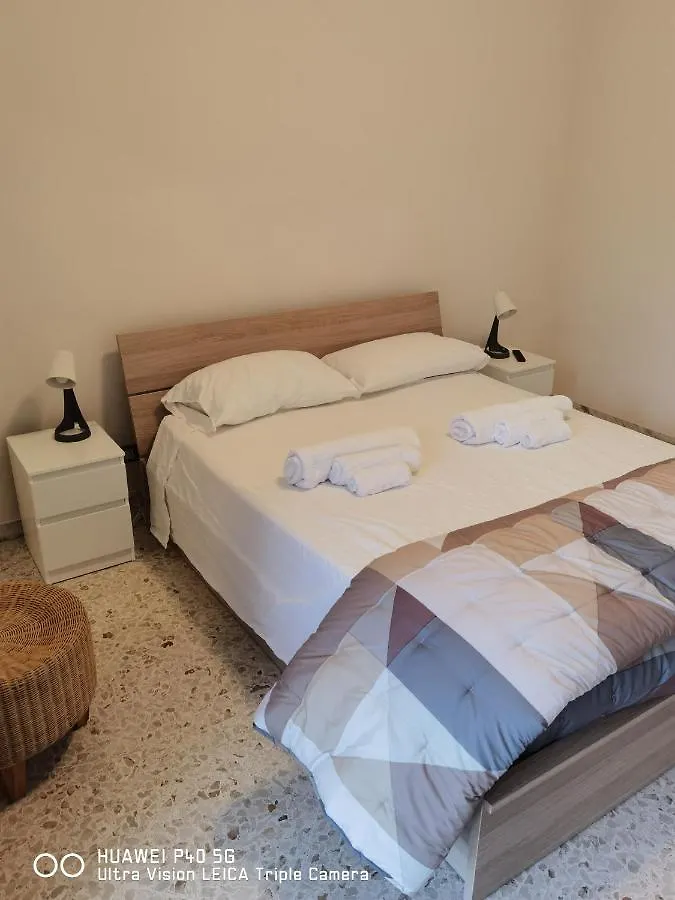 B&B Parco 2 Giugno バーリ イタリア