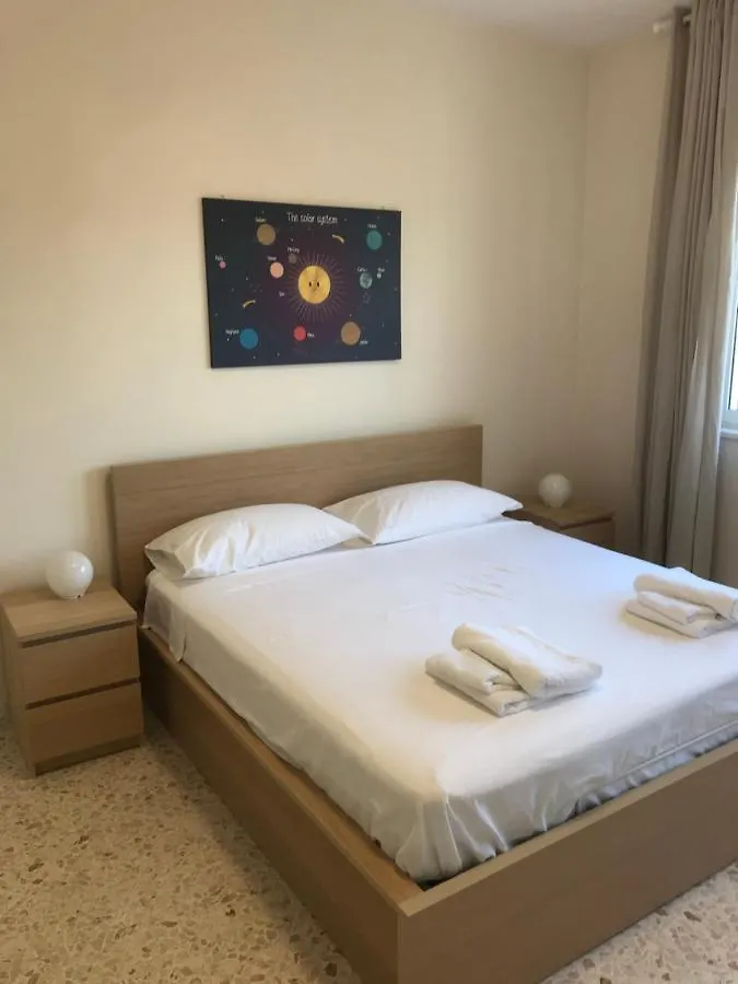 B&B Parco 2 Giugno Bari 0*,  Italia