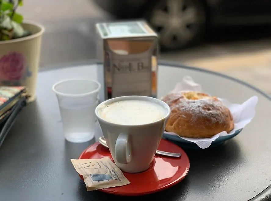 B&B Parco 2 Giugno Bari 0*,  Italia